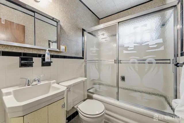 $500,000 | 61 Athens Avenue, Old Bridge, NJ 08879