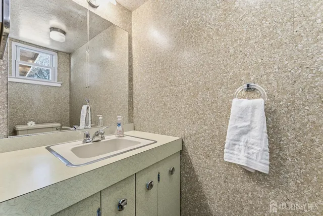 $500,000 | 61 Athens Avenue, Old Bridge, NJ 08879