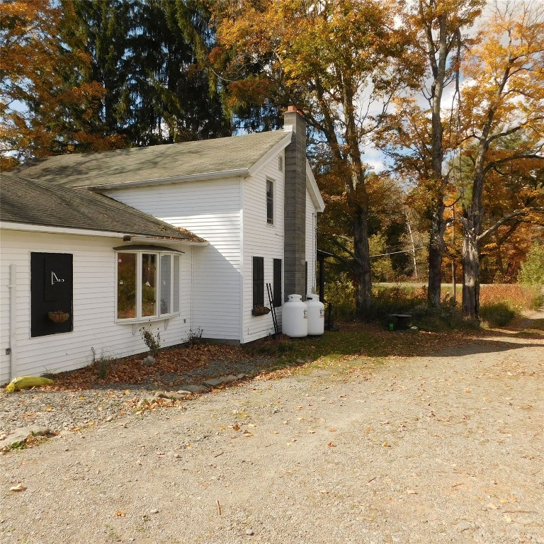 322 Sapbush Road Chenango Forks, NY 13746 - Photo 4 of 29 Gallery Image 4