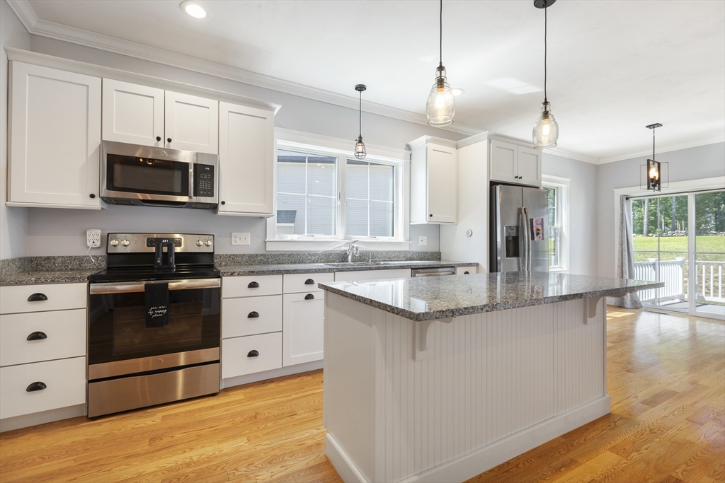 27 Compass Point Drive, Unit 27 Douglas, MA 01516 - Photo 9 of 33