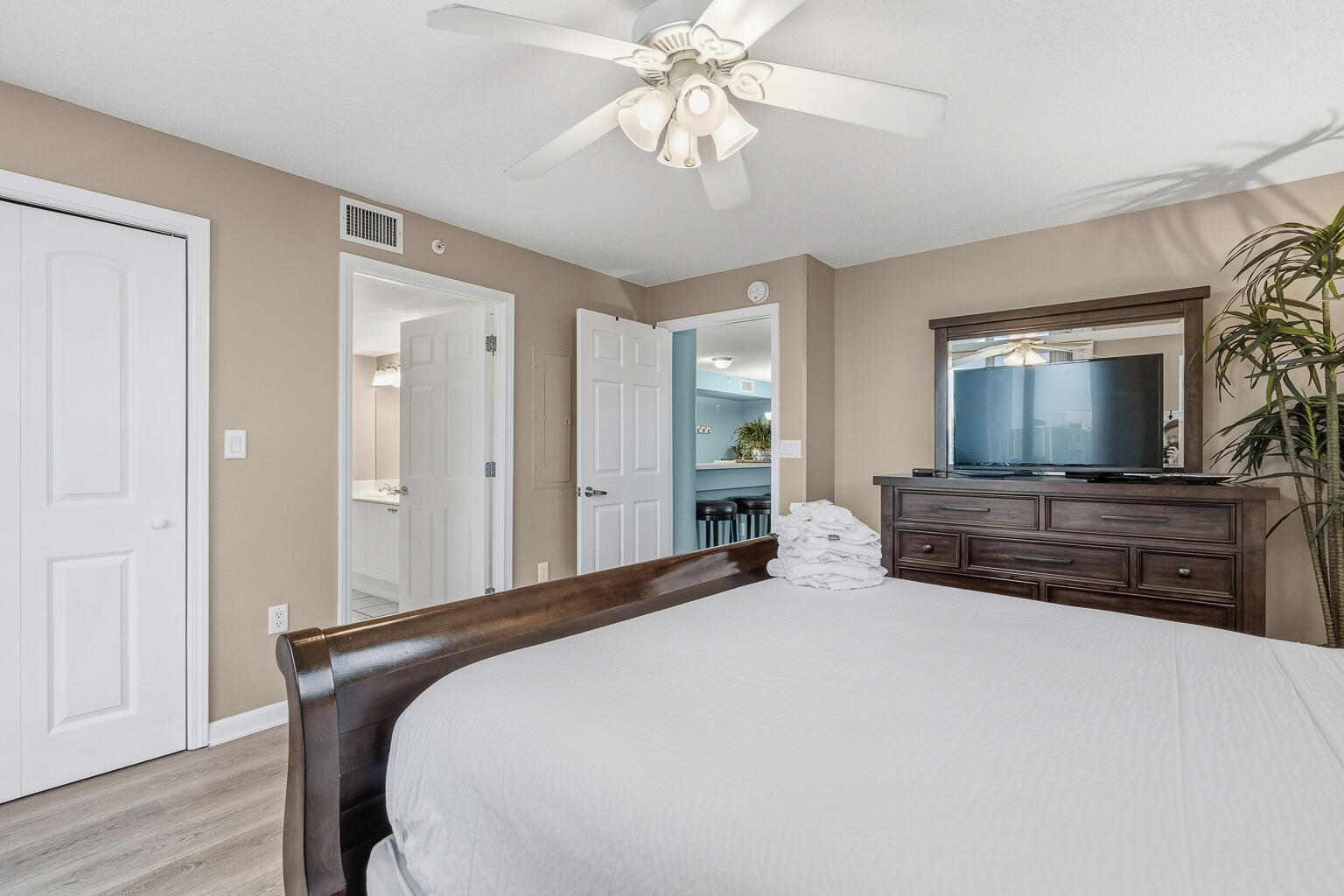 670 Santa Rosa Boulevard, Unit 303 Fort Walton Beach, FL 32548 - Photo 19 of 60 DSC07073