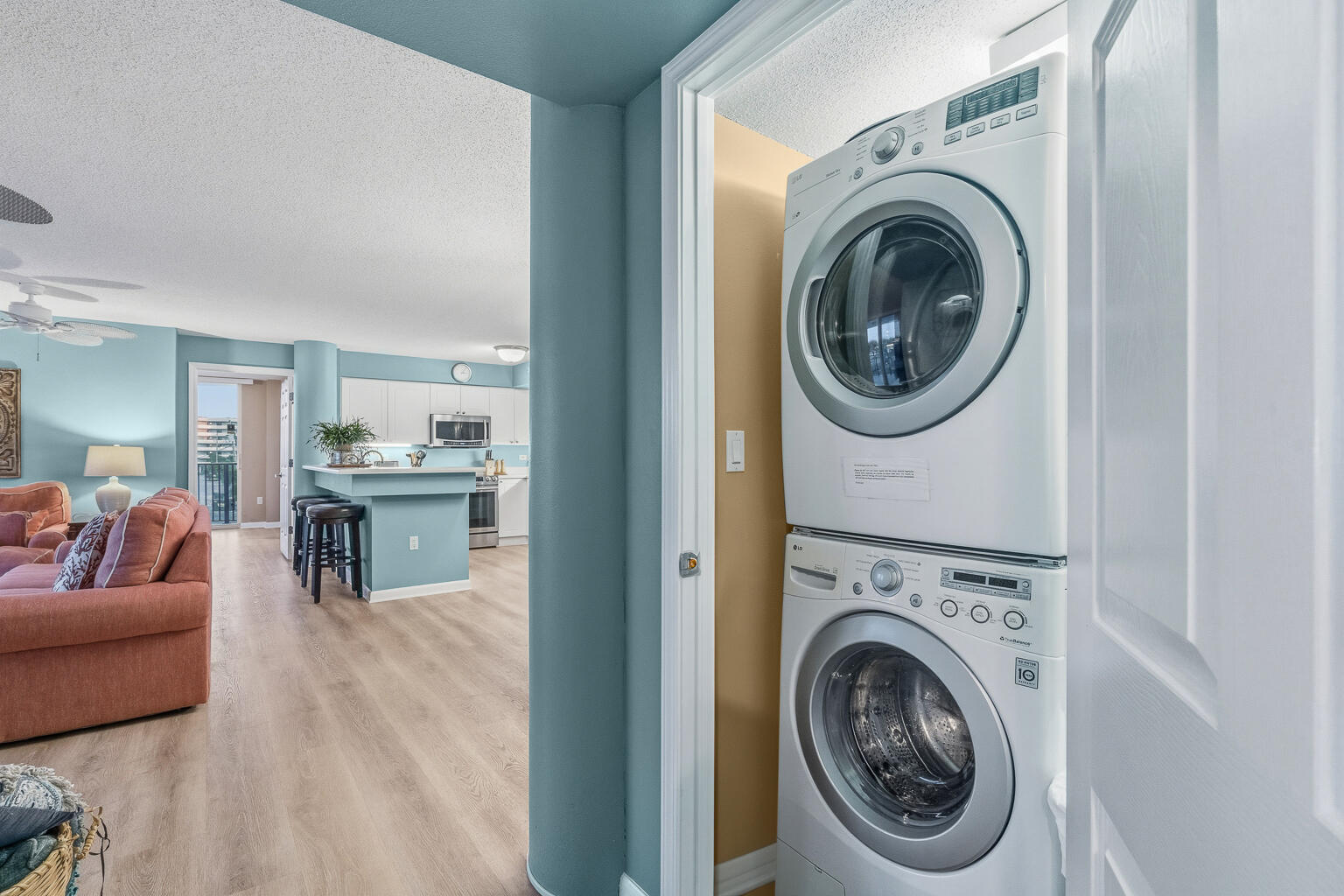 670 Santa Rosa Boulevard, Unit 303 Fort Walton Beach, FL 32548 - Photo 25 of 60 DSC07143