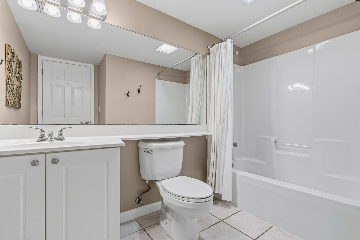 670 Santa Rosa Boulevard, Unit 303 Fort Walton Beach, FL 32548 - Photo 30 of 60 DSC07127