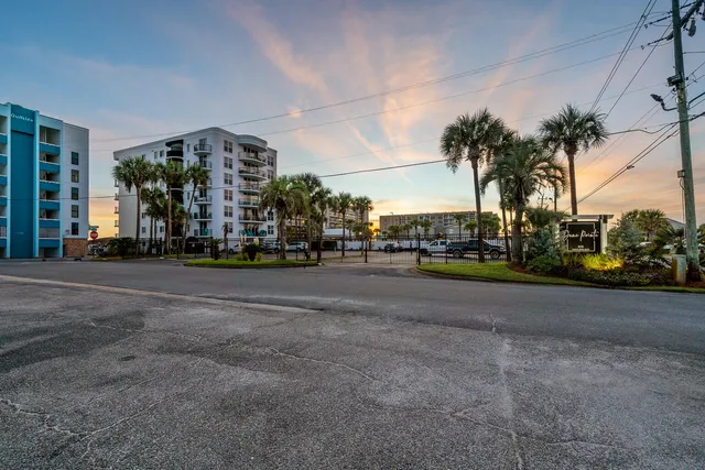 $458,900 | 670 Santa Rosa Boulevard, Unit 303, Fort Walton Beach, FL 32548
