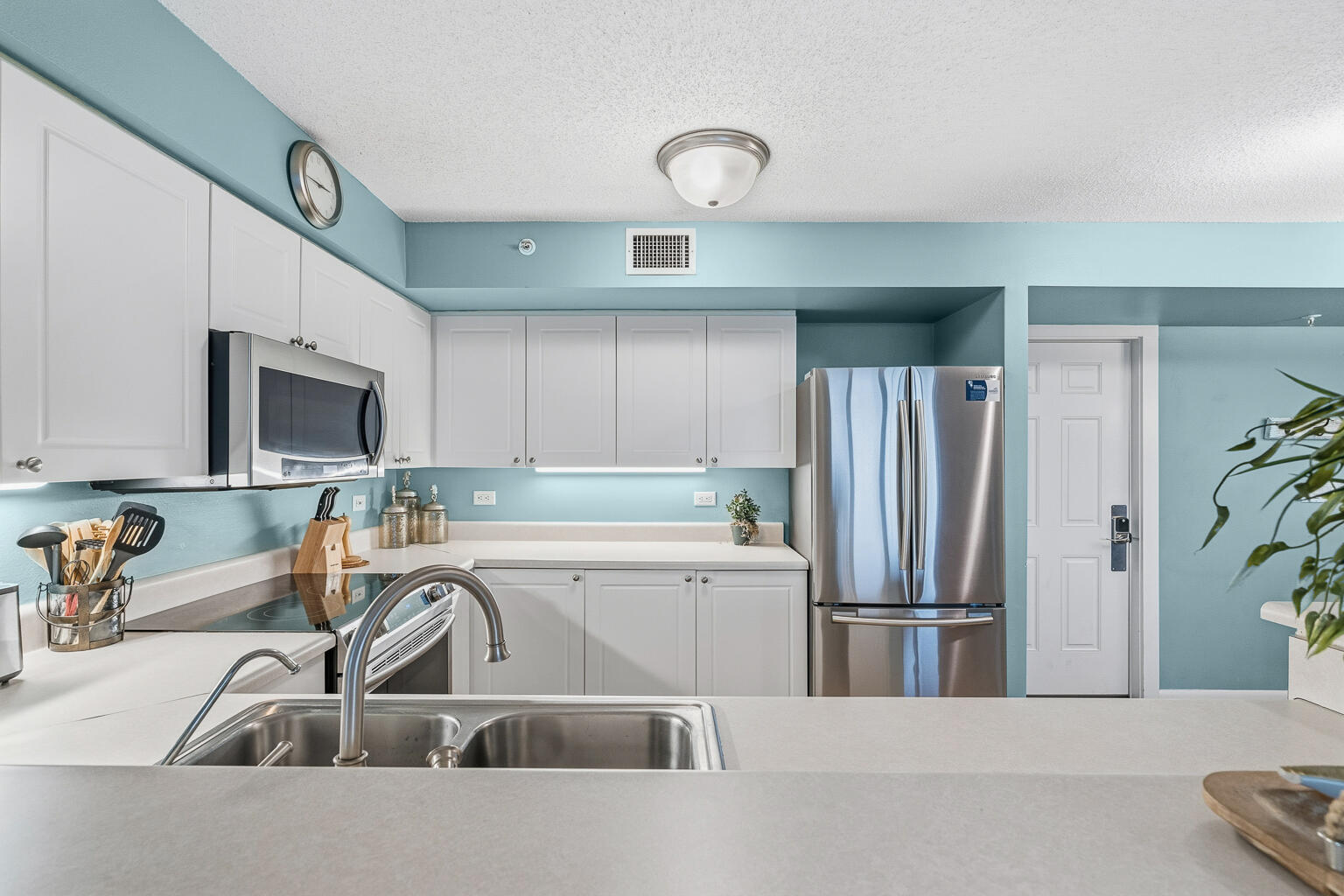 670 Santa Rosa Boulevard, Unit 303 Fort Walton Beach, FL 32548 - Photo 10 of 60 DSC06997