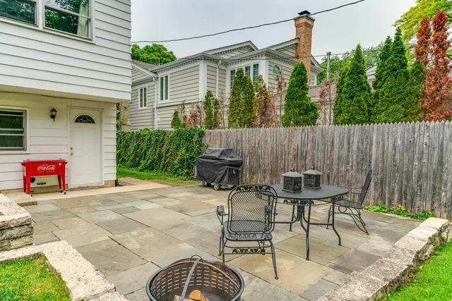 $739,000 | 783 Greenbriar Lane, Lake Forest, IL 60045