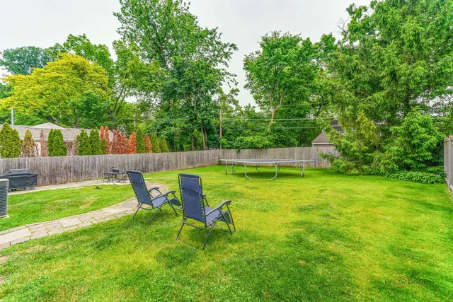 $739,000 | 783 Greenbriar Lane, Lake Forest, IL 60045