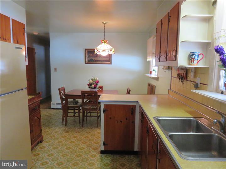 902 Wells Road Phoenixville, PA 19460 - Photo 5 of 12 Gallery Image 5