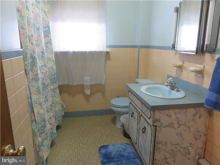 902 Wells Road Phoenixville, PA 19460 - Photo 8 of 12 Gallery Image 8