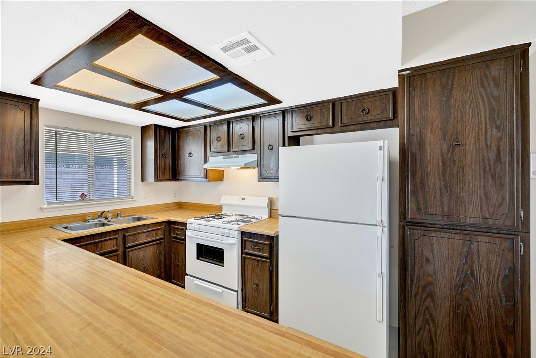 634 Valley View Circle Henderson, NV 89002 - Photo 21 of 28