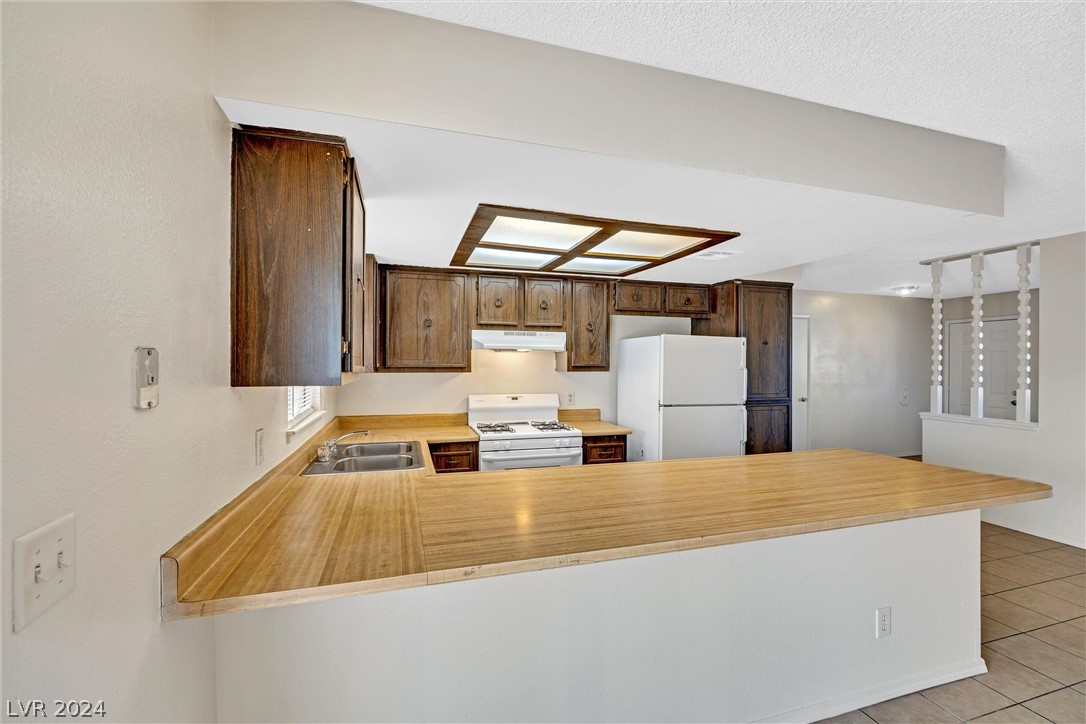 634 Valley View Circle Henderson, NV 89002 - Photo 23 of 28