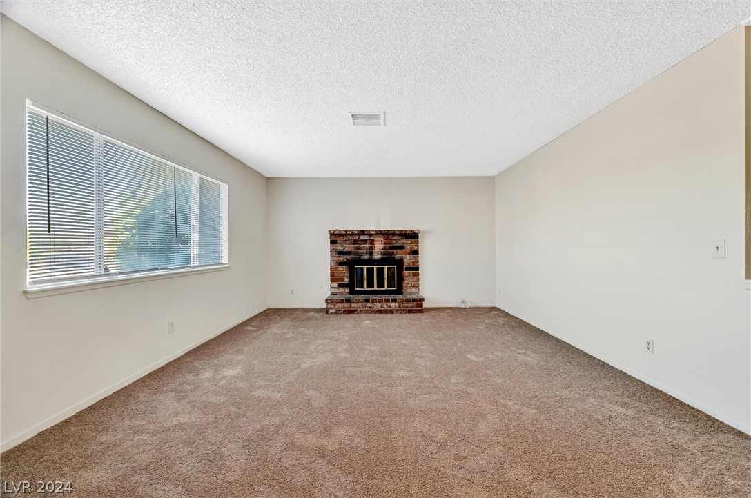 634 Valley View Circle Henderson, NV 89002 - Photo 7 of 28