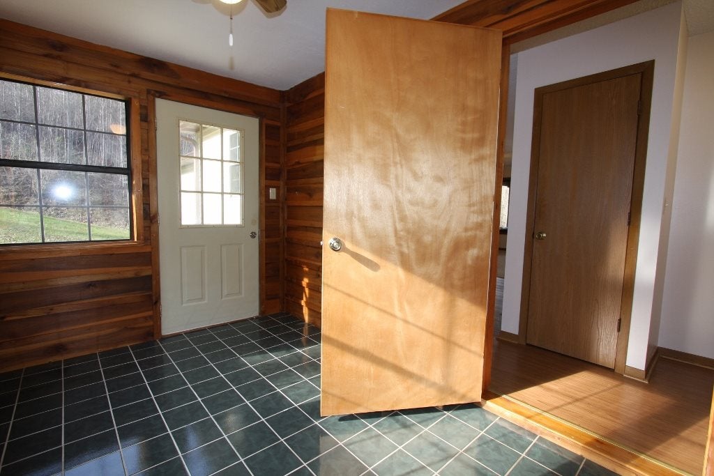 308 George Maynard Road Genoa, WV 25517 - Photo 11 of 25 Gallery Image 11