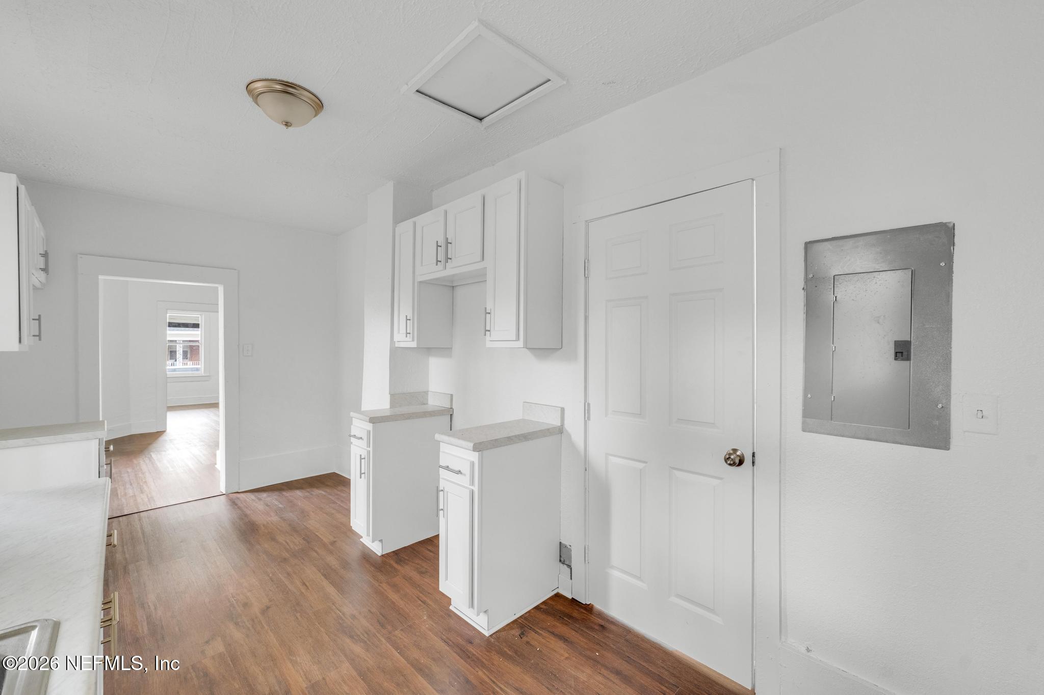 2106 Moncrief Road Jacksonville, FL 32209 - Photo 16 of 20 pbd04887-pbd04891