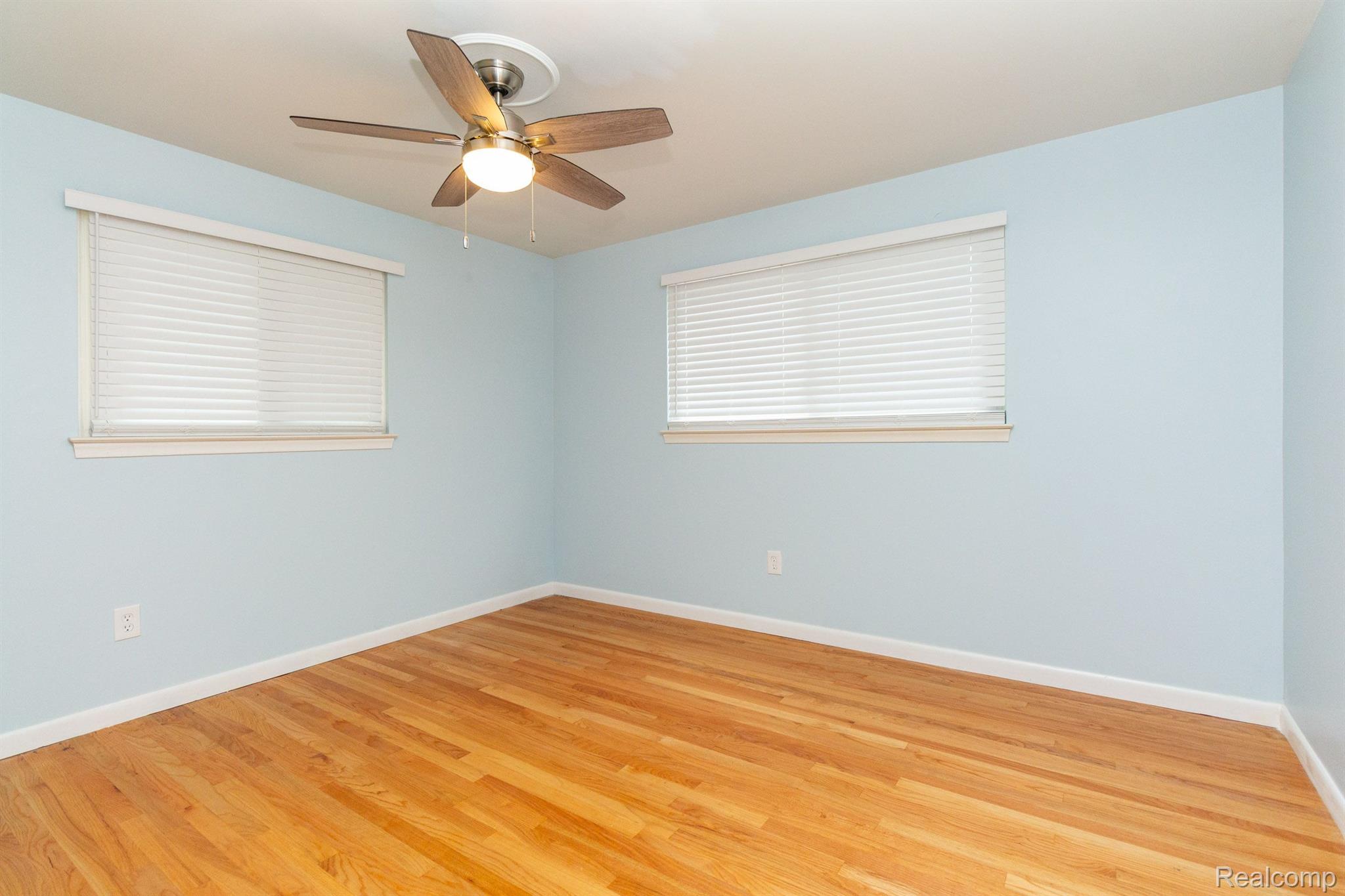 7066 Valleybrook Road West Bloomfield, MI 48322 - Photo 20 of 42 Gallery Image 20