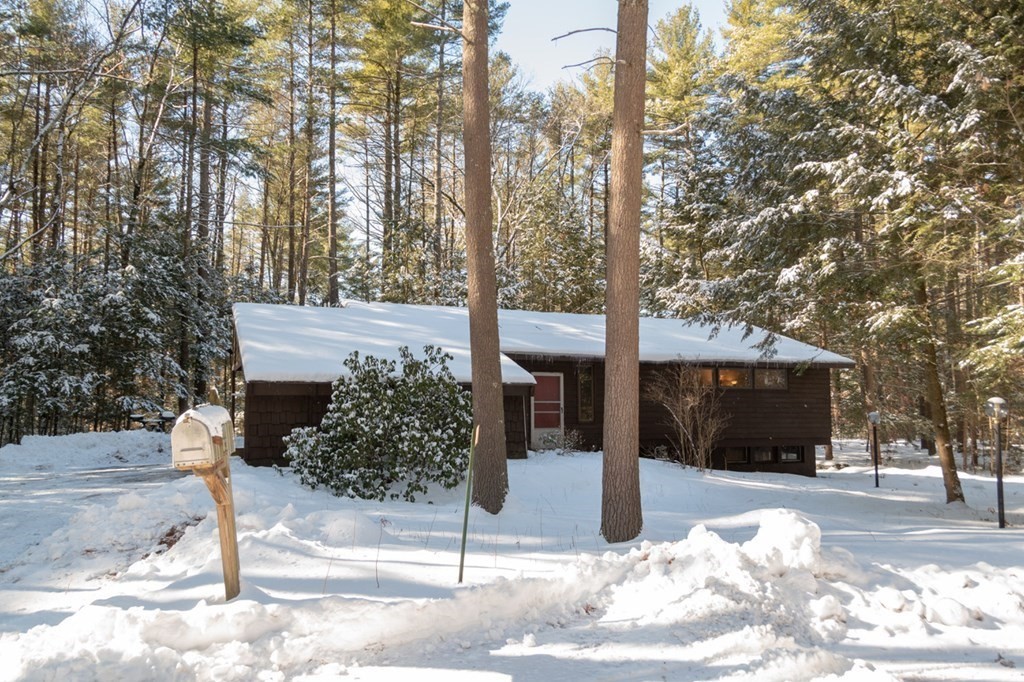 83 Stony Hill Road Amherst, MA 01002 - Photo 1 of 42 Gallery Image 1