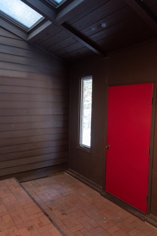 83 Stony Hill Road Amherst, MA 01002 - Photo 5 of 42 Gallery Image 5