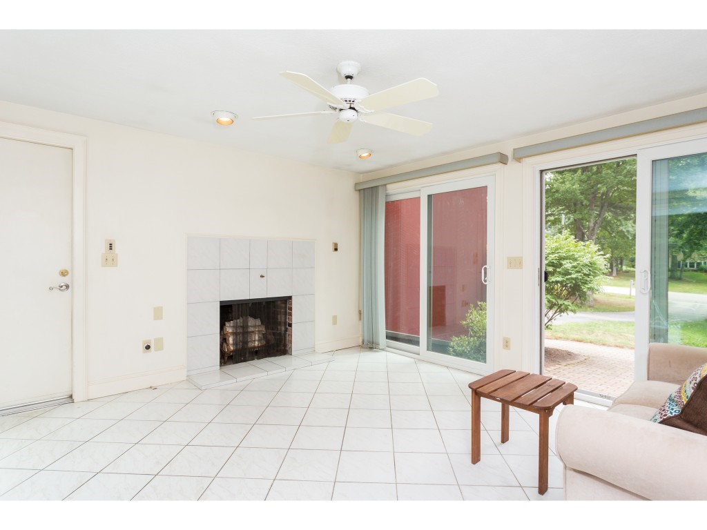 8 Butterfield Lane Stratham, NH 03885 - Photo 5 of 36 Gallery Image 5