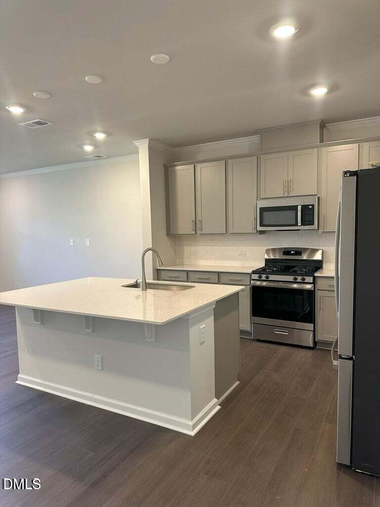 505 Hester Road Durham, NC 27703 - Photo 4 of 16 4