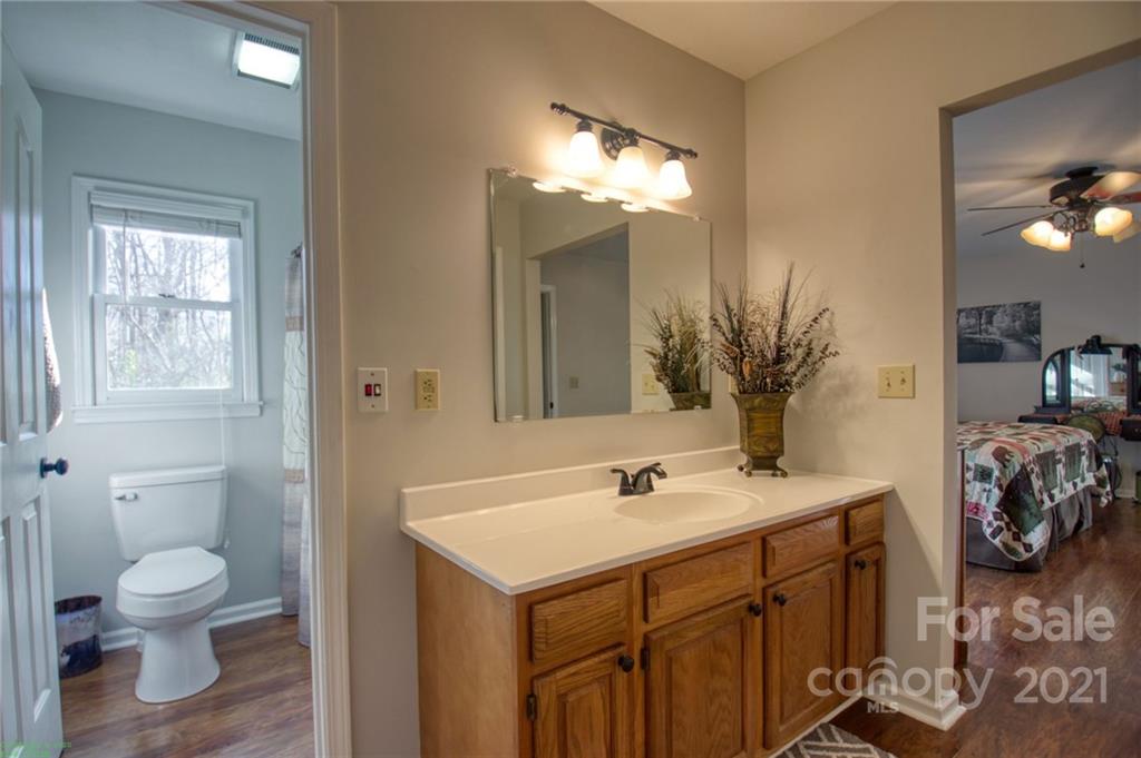 927 Skyuka Road Columbus, NC 28722 - Photo 28 of 32 Gallery Image 28