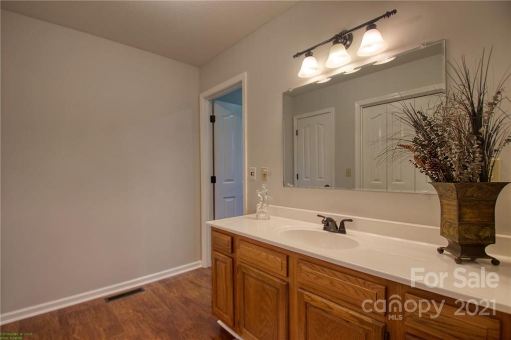927 Skyuka Road Columbus, NC 28722 - Photo 29 of 32 Gallery Image 29