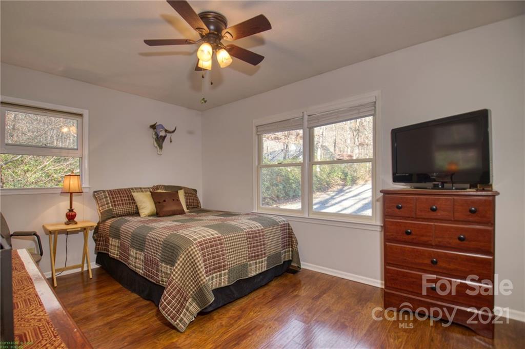 927 Skyuka Road Columbus, NC 28722 - Photo 30 of 32 Gallery Image 30