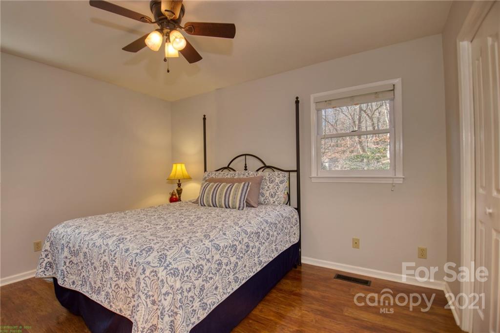 927 Skyuka Road Columbus, NC 28722 - Photo 31 of 32 Gallery Image 31