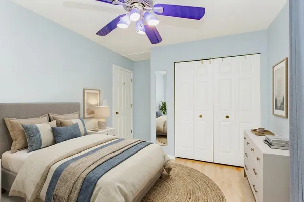 $600,000 | 814 Dunhill Drive, Buffalo Grove, IL 60089