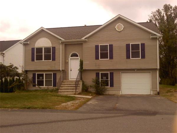 83 Lea Lane Fall River, MA 02721 - Photo 1 of 6 Gallery Image 1