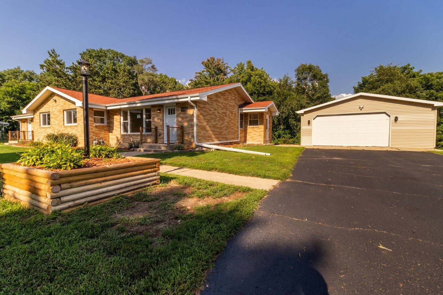 3037-3039 South Afton Road Beloit, WI 53511 - Photo 13 of 67 Gallery Image 13