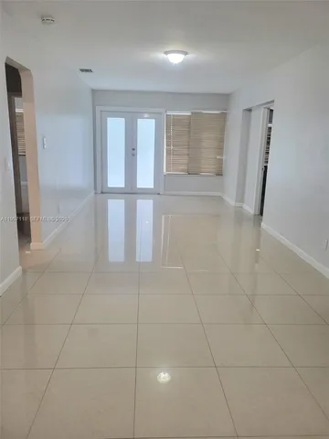 $2,350 | 1155 Northeast 113th Street, Miami, FL 33161