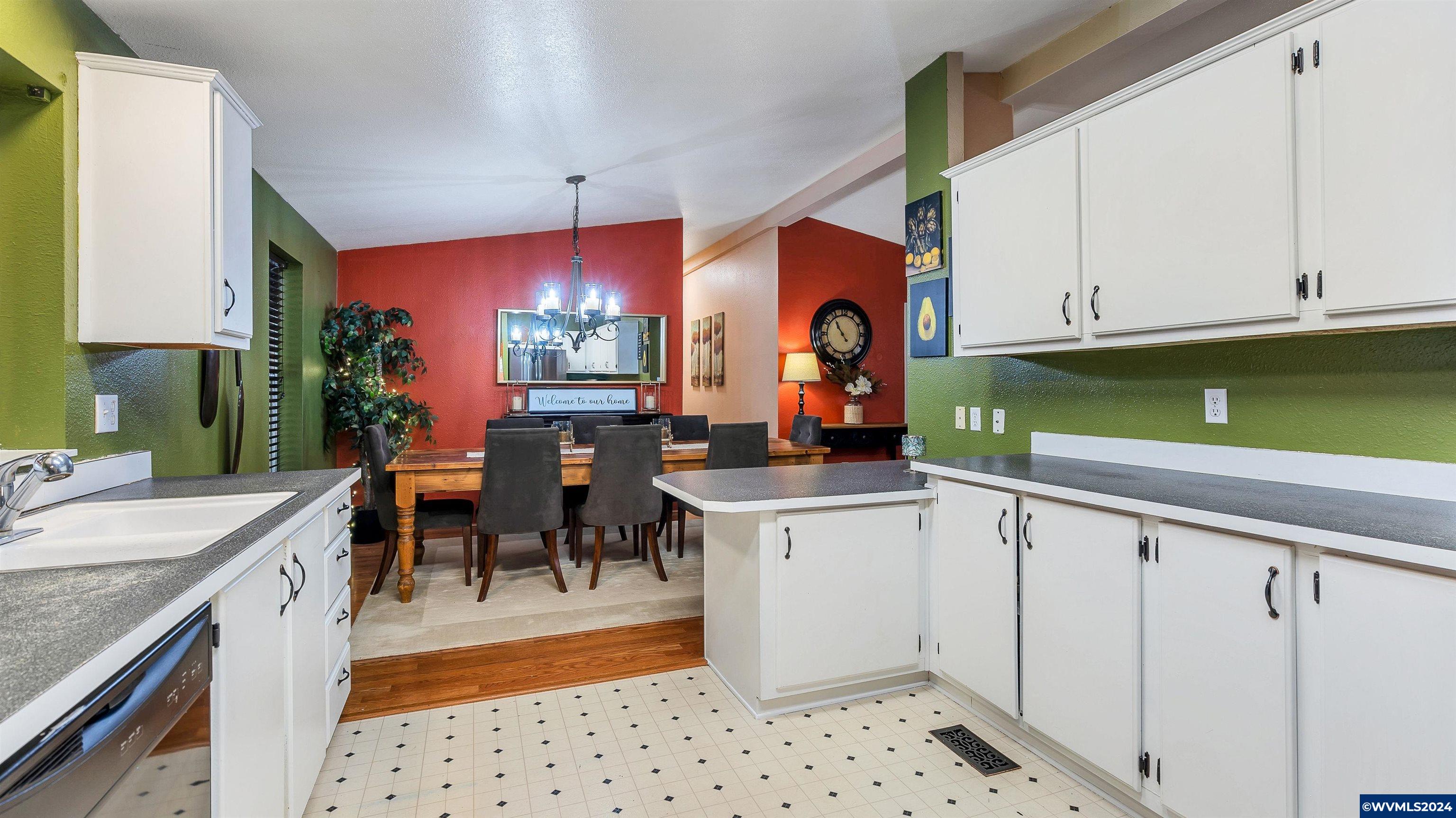 587 Rye Street, Unit 25 Woodburn, OR 97071 - Photo 15 of 25 Gallery Image 15