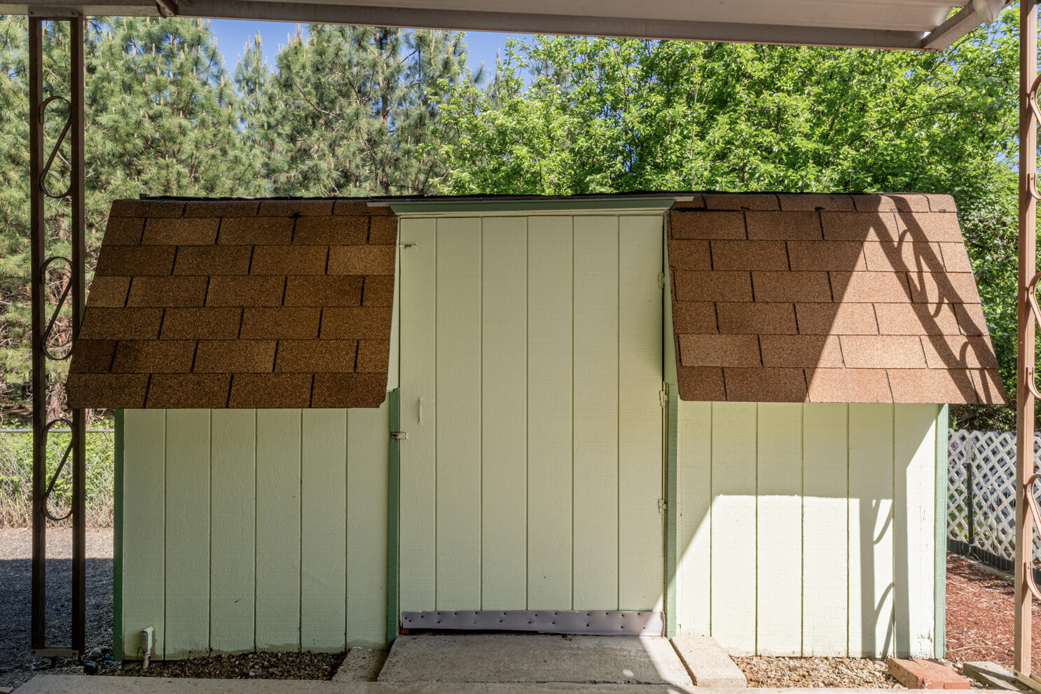 315 West Evans Creek Road, Unit 78 Rogue River, OR 97537 - Photo 6 of 27 a wooden fence with a outdoor space