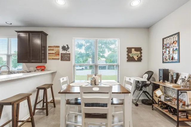 $1,950 | 3800 Juniper Court, Granbury, TX 76048