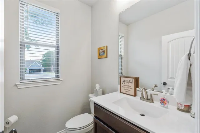 $1,950 | 3800 Juniper Court, Granbury, TX 76048