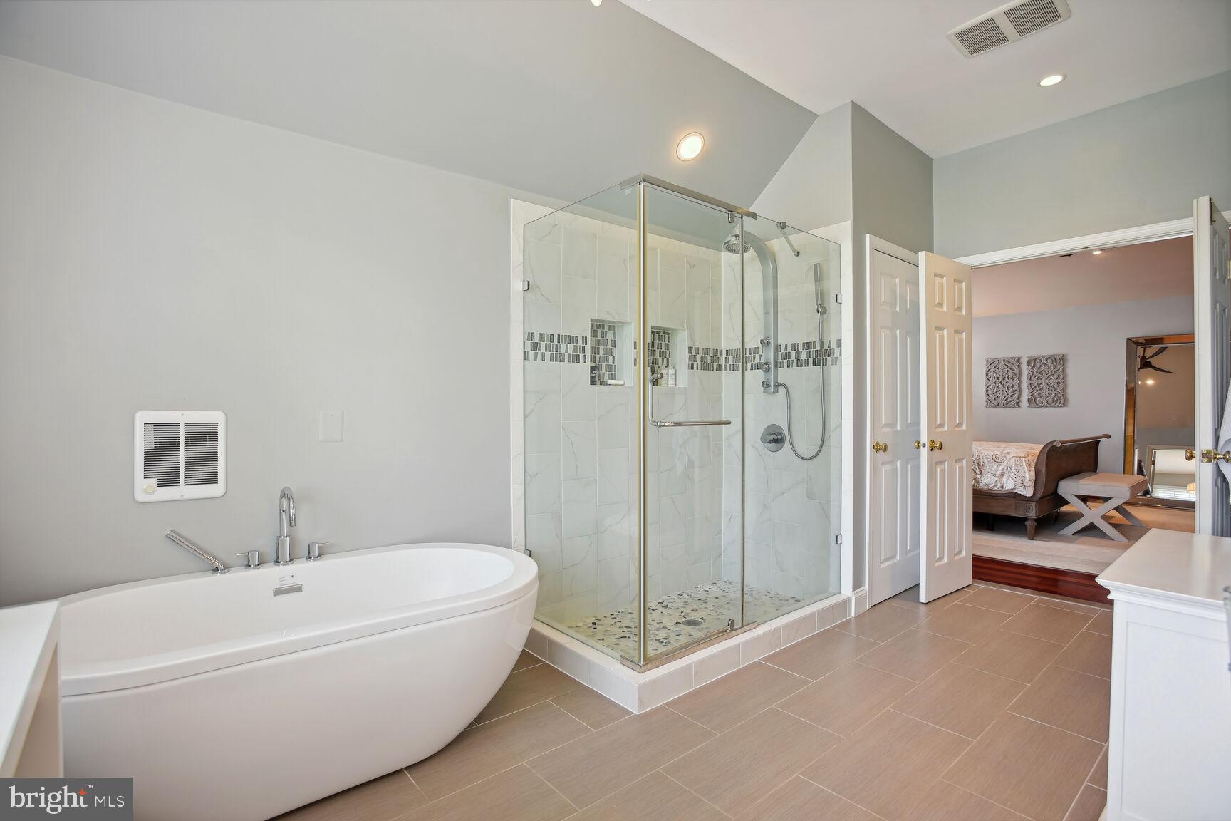 10867 Grovehampton Court Reston, VA 20194 - Photo 11 of 19 Gallery Image 11