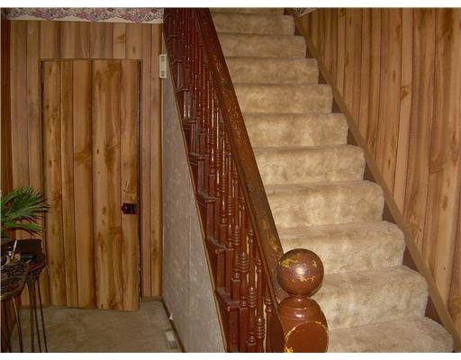 1249 Purchase Line Road Clymer, PA 15728 - Photo 7 of 10 Entry/Foyer.