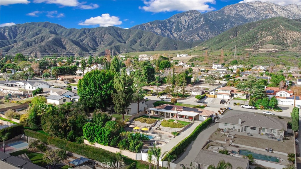 8317 La Senda Road Rancho Cucamonga, CA 91701 - Photo 4 of 75