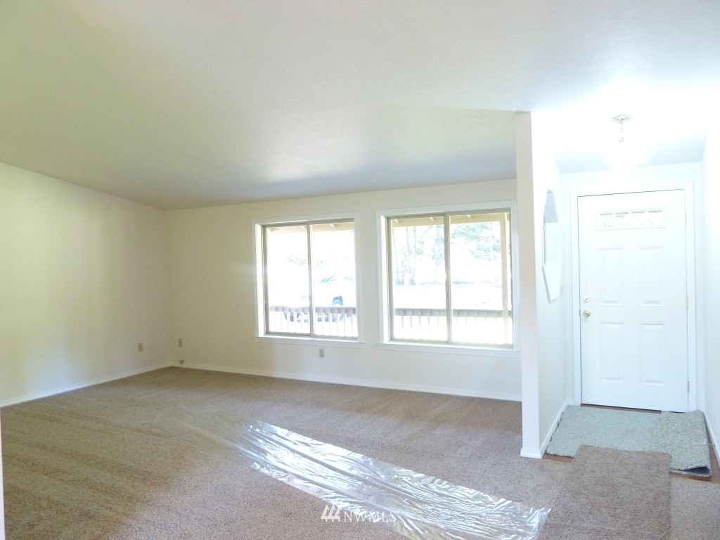 18609 Old Highway 99 Southwest Rochester, WA 98579 - Photo 8 of 22