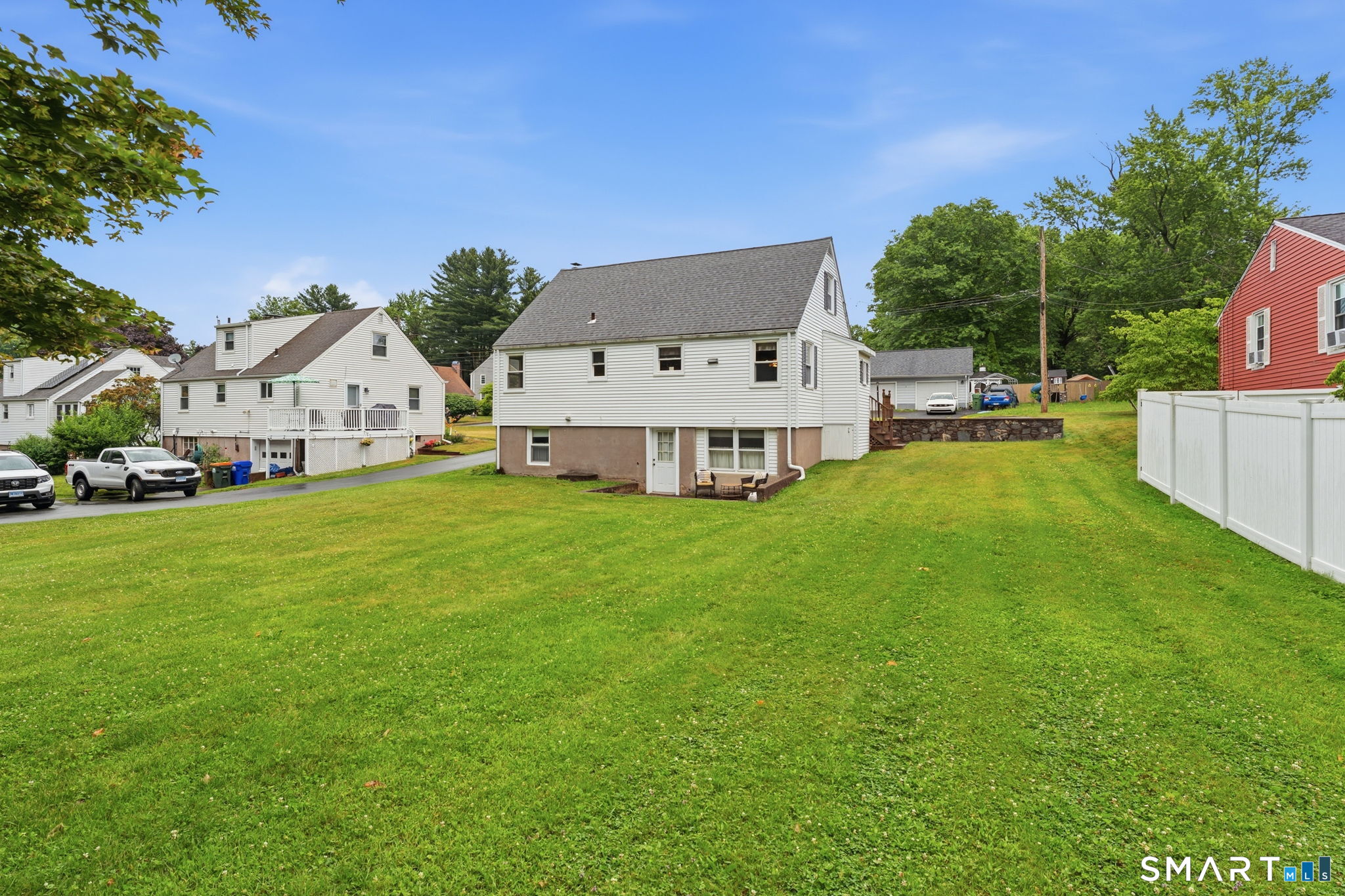 87 Lewis Street Middletown, CT 06457 - Photo 32 of 37
