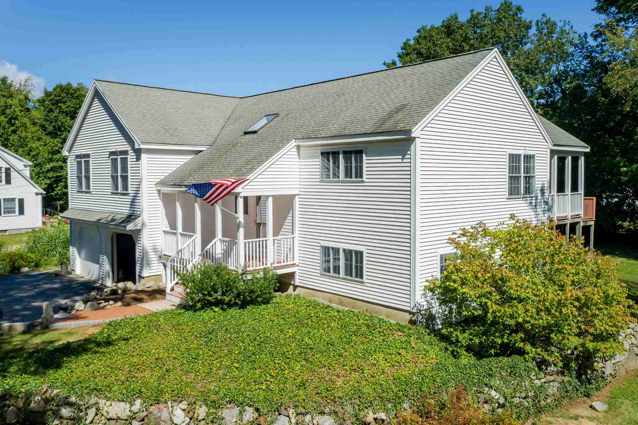 173 Mill Road Hampton, NH 03842 - Photo 3 of 16