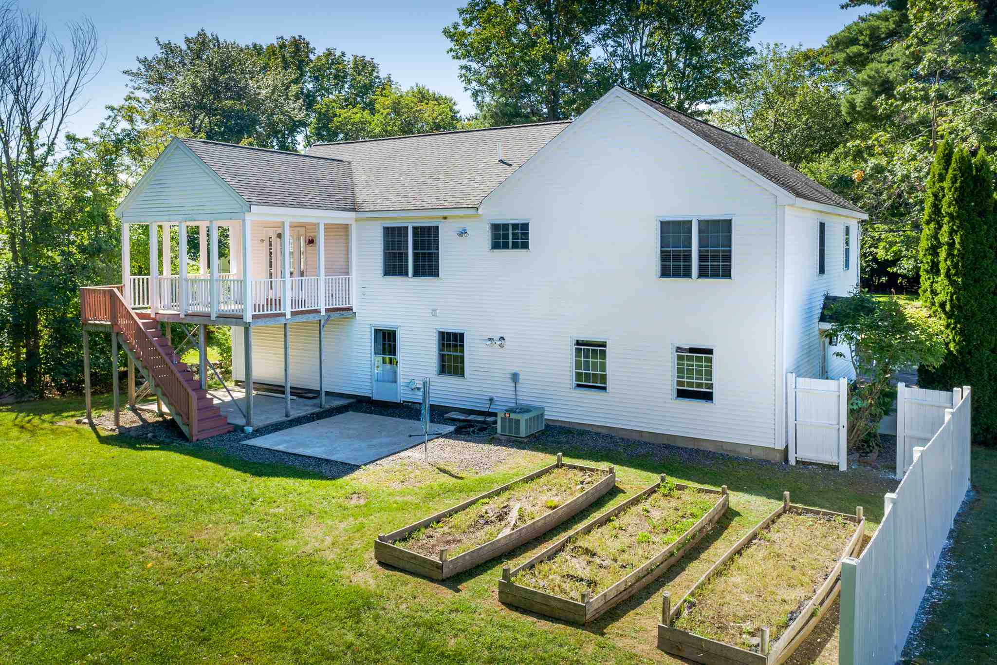 173 Mill Road Hampton, NH 03842 - Photo 4 of 16