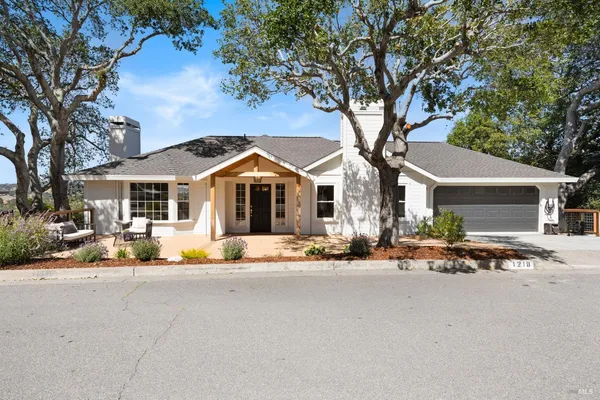$1,639,000 | 1218 Highland Drive, Novato, CA 94949