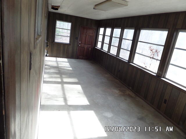 5982 Brethren Road Roanoke, VA 24014 - Photo 7 of 10 a view of an empty room and window