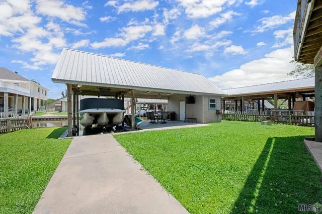 $449,900 | 669 Michel Road, Pierre Part, LA 70339