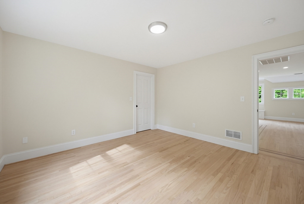20 Applewood Road Norfolk, MA 02056 - Photo 24 of 36 Gallery Image 24