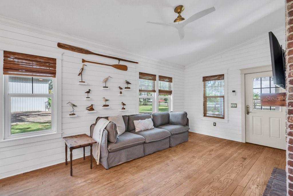 3011 Lewis Road Dover, FL 33527 - Photo 10 of 56 Gallery Image 10