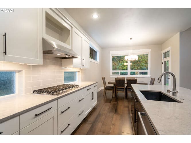 5761 Northwest Hood Loop Camas, WA 98607 - Photo 13 of 32 Gallery Image 13