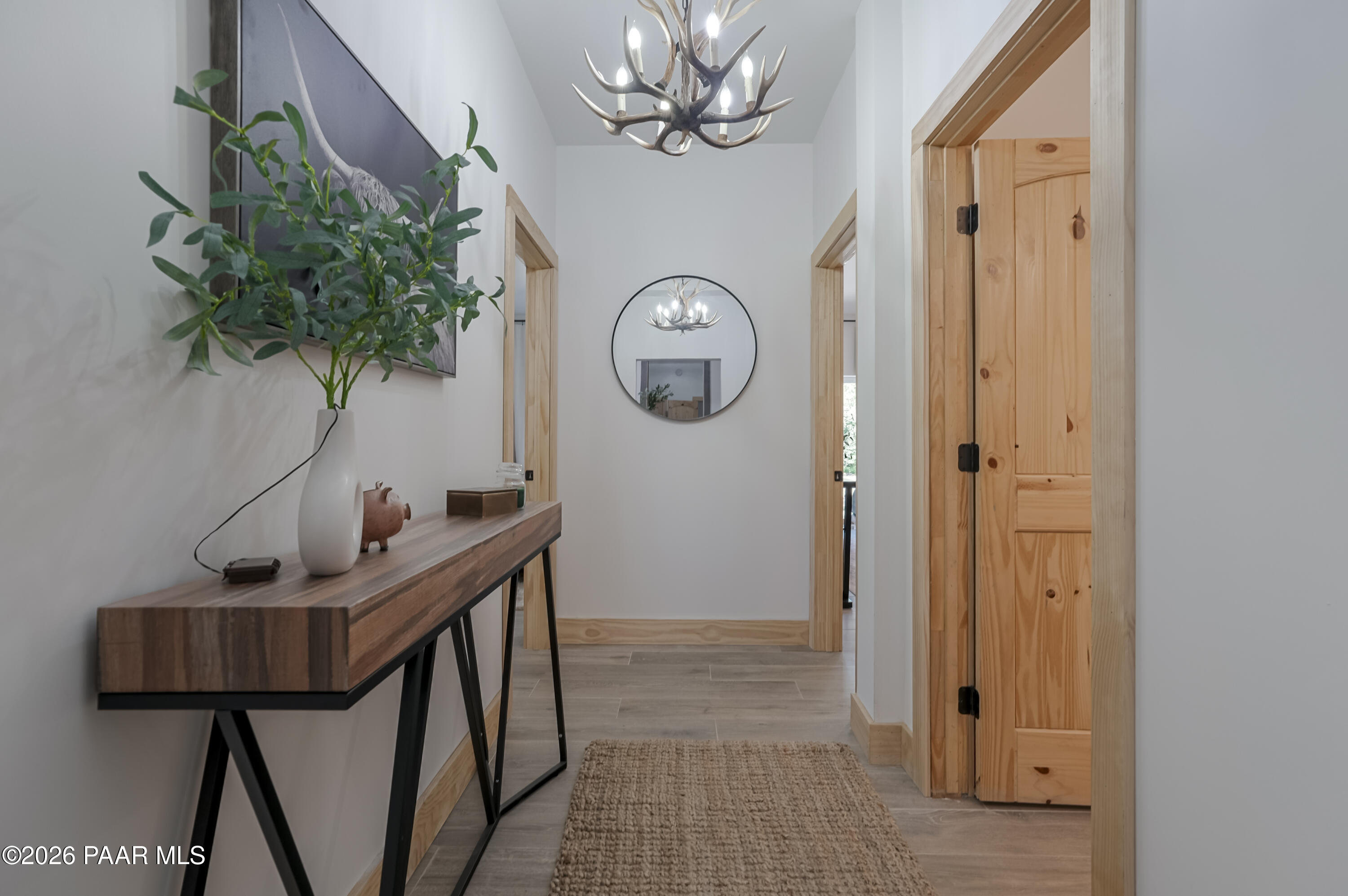 8105 South Comstock Mine Road Prescott, AZ 86303 - Photo 31 of 61 Hallway 1