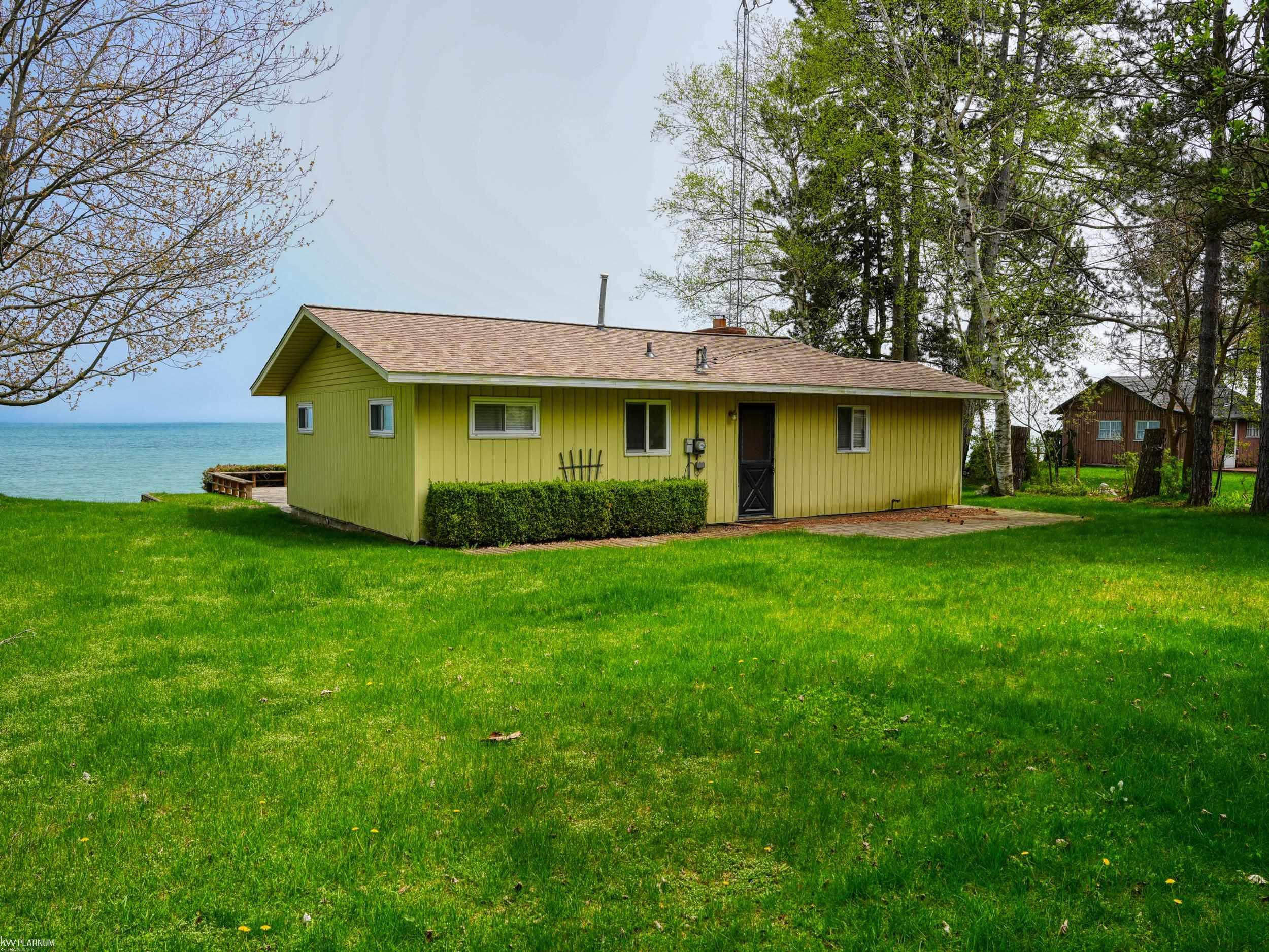 3894 Lakeshore Road Deckerville, MI 48427 - Photo 31 of 31 50141376-b0b30dda-a668-488d-bd68-a708cd64038a.JPG